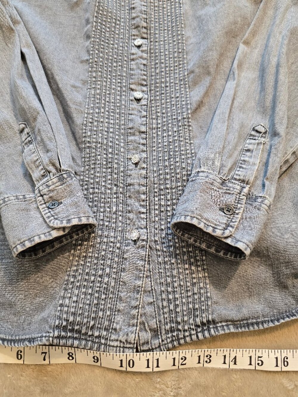 GAP Jeweled Pintuck Denim Button Up Grey Wash Shirt Size Large - Picture 4 of 10